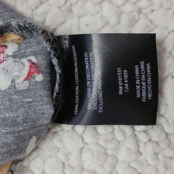 Disney Mickey and Friends Christmas button down 12m - Picture 5 of 5